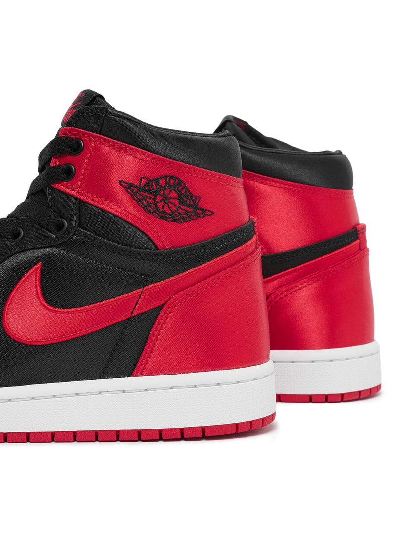 Air Jordan 1 retro high OG "Satin bred"